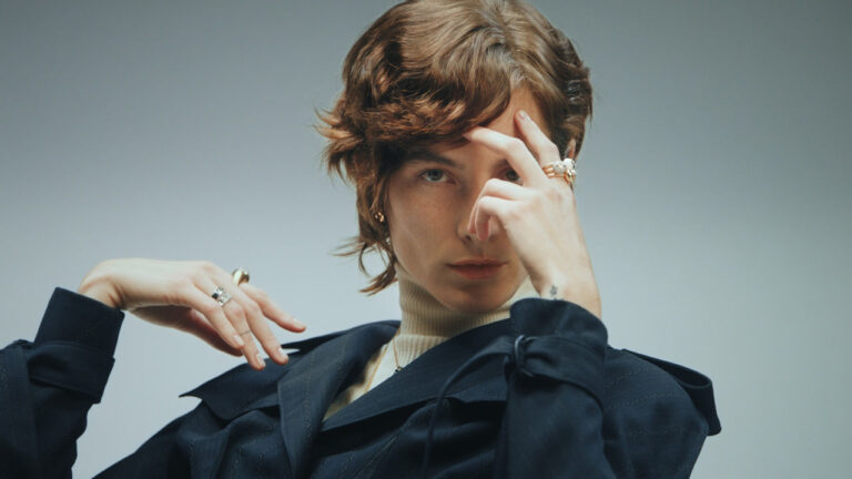 Louis Vuitton -Book