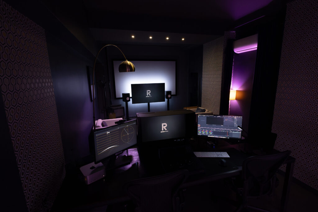 COLOR GRADING ROOM 01